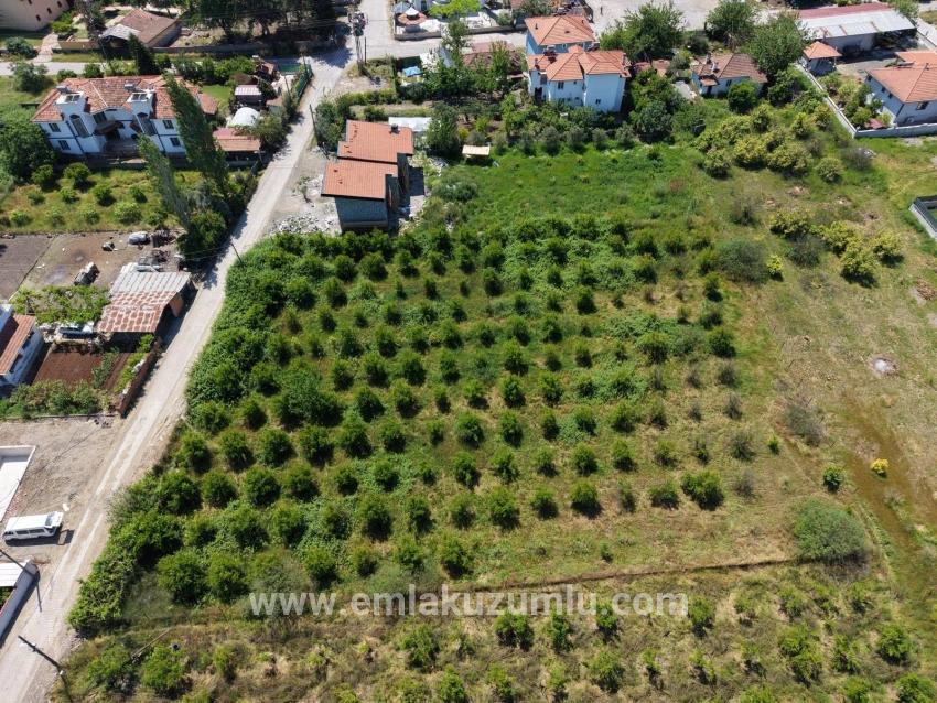 Grundstück Zum Verkauf In Okçular, 1050 M², Im Wohngebiet Des Dorfes.