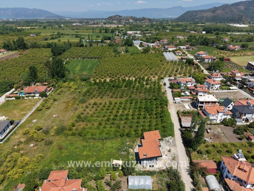 Grundstück Zum Verkauf In Okçular, 1050 M², Im Wohngebiet Des Dorfes.