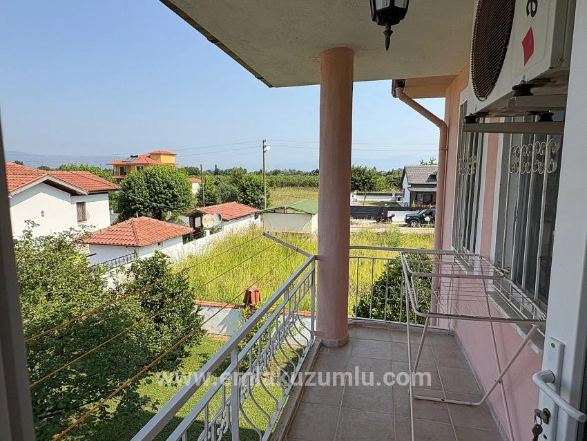 Zweistöckiges Haus Auf Einem 514 M² Großen Grundstück In Okçular Zu Verkaufen.
