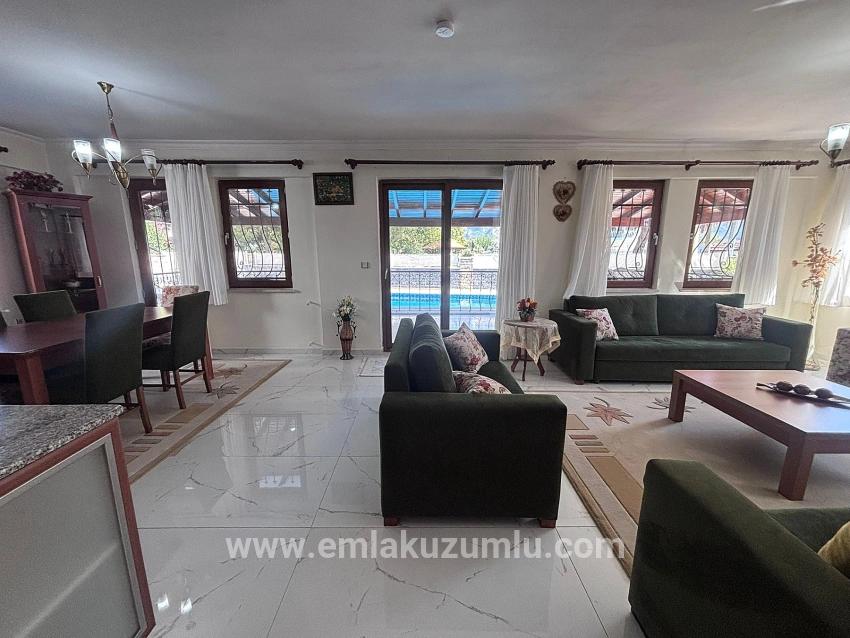 5+1 Villa Zum Verkauf Auf Einem 301 M² Großen Grundstück In Dalyan