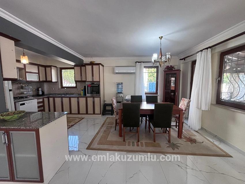 5+1 Villa Zum Verkauf Auf Einem 301 M² Großen Grundstück In Dalyan