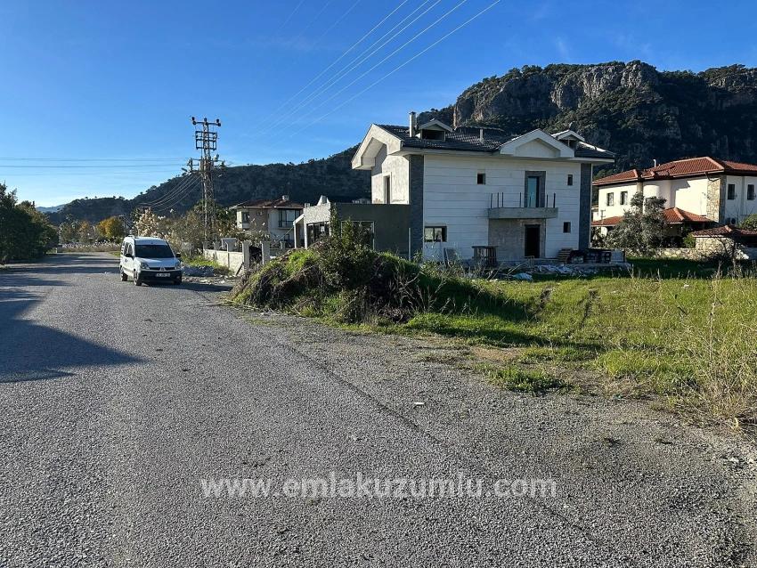 841 M² Großes Grundstück Zum Verkauf In Dalyan Gülpınar Mit 15 % Bebauung.