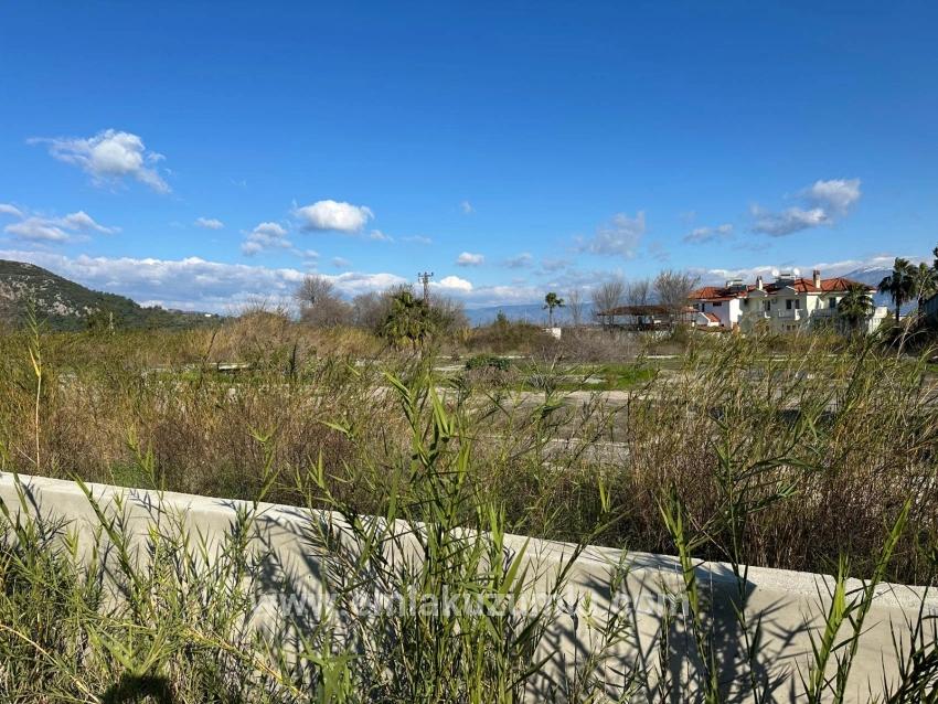 Land Zu verkaufen in Dalyan Bz. Ortaca - Bevorzugte Gegend-Zonierung - 5.111 m²