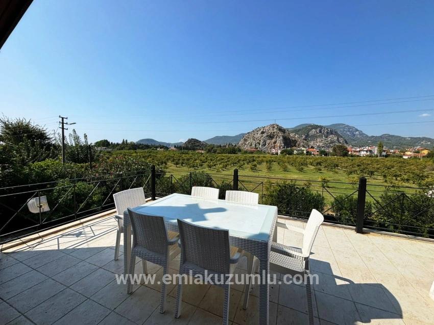 Villa Zum Verkauf Auf Einem 600 M² Großen Grundstück In Dalyan Arıkbaşı