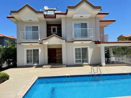 4+1 Villa Zum Verkauf Auf Einem 579 M² Großen Grundstück In Dalyan Gülpınar