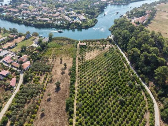 Im Köyceğiz Çandır Mahallesinde kanala sıfır 20.000m2 satılık Feld