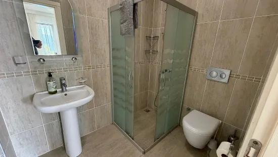 In Dalyan Gökbel mit See- und Meerblick 4+1 Villa zu verkaufen