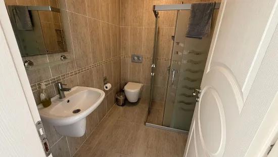 In Dalyan Gökbel mit See- und Meerblick 4+1 Villa zu verkaufen