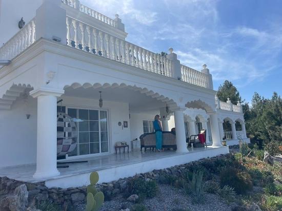 Vip-villa In Gökbel Zu Verkaufen, Auf Einem 5000 M² Großen Grundstück Mit Freiem Meerblick.