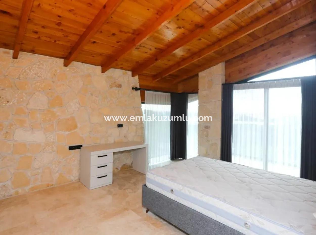 Steinvilla Zum Verkauf Mit Meerblick In Sarigerme