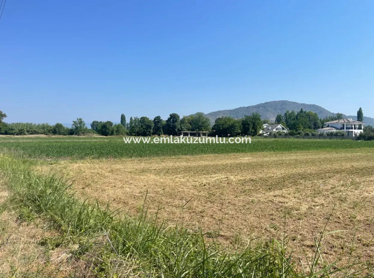 Grundstück Zum Verkauf Von 2715M2 Im Bebauten Gebiet Des Dorfes In Okçular