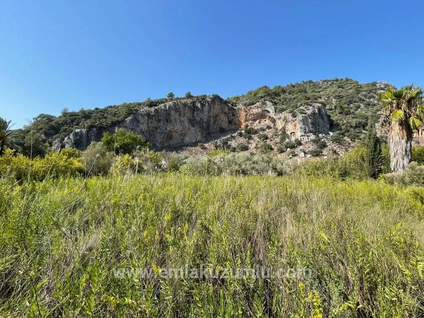 2765m2 Detached House For Sale In Çandır, Right Next To The Canal