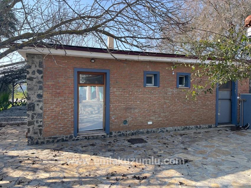 Detached Single-story House For Sale On A 2882 M2 Plot In Eskiköy.