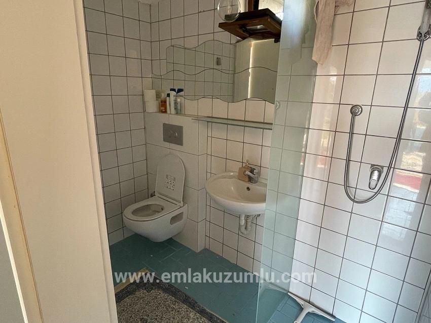 Detached Single-story House For Sale On A 2882 M2 Plot In Eskiköy.