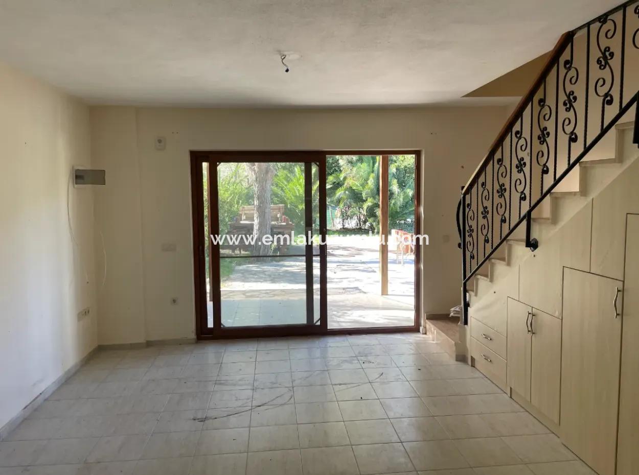 Duplex Apartment For Sale In Dalyan Gülpinar For Zero To 75M2 Canal