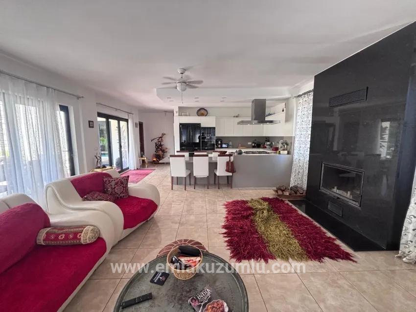 Угловой Участок Площадью 980 М2 С 5+1 Комнатами Продается В Дальяне, Мараш.