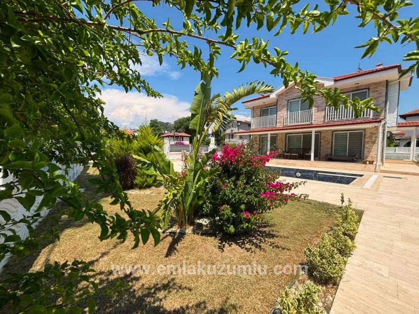 Ortaca Dalyan Mah. Satılık 4+1 Villa - 500 m²