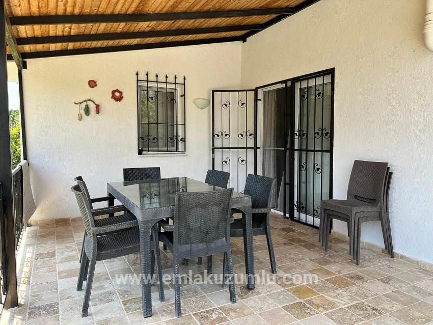 Dalyan'da Köşebaşı 600m2 Arsa İçerisinde 3+1 Satılık Villa