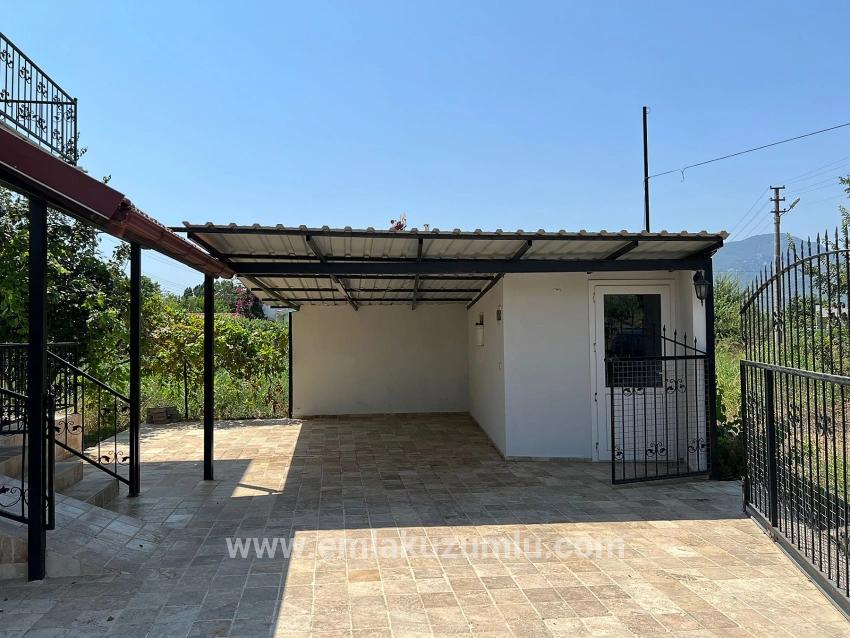 Dalyan'da Köşebaşı 600m2 Arsa İçerisinde 3+1 Satılık Villa