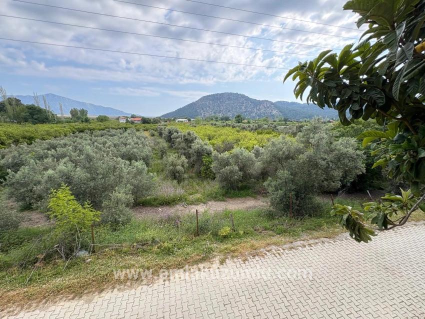 Çandır'da Deniz Ve Göl Manzaralı 1.721m2 Satılık Tarla