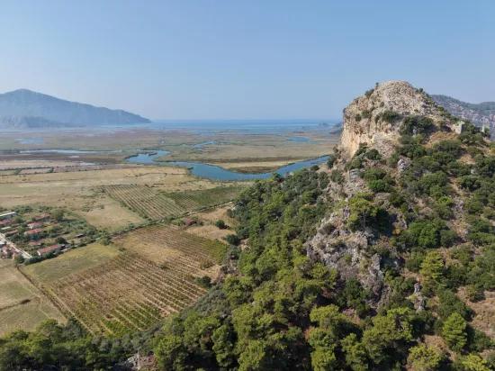 Köyceğiz Çandır Mahallesinde kanala sıfır 20.000m2 satılık tarla