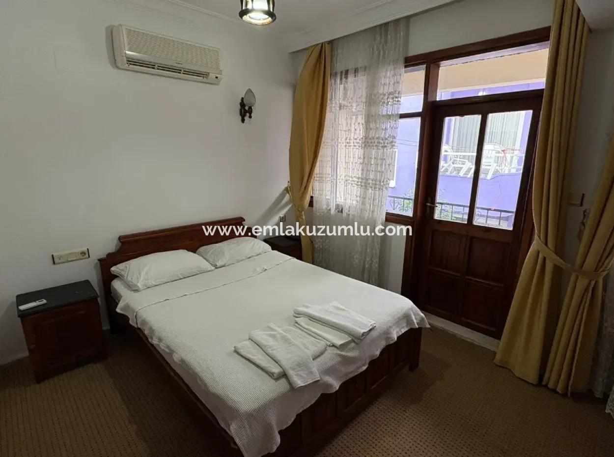 Dalyan'da 30 Odalı Kanala Yakın Satılık Otel
