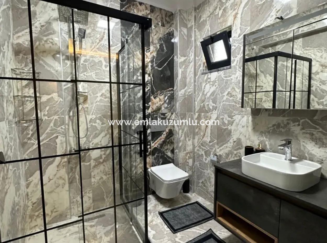 Eskiköy'de 14.136 M2 Tarla İçerisinde 4+1 Satılık Villa