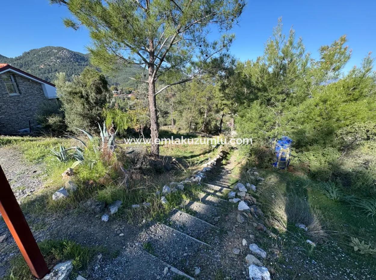 Gökbel'de Köy Yerleşik Alanı İçerisinde Deniz Manzaralı 1000M2 Satılık Arazi