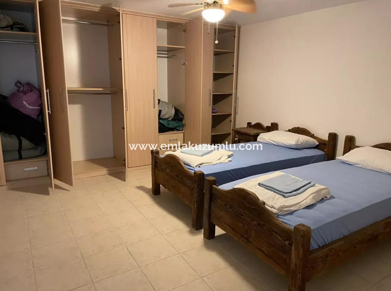 Çandır''da 5+2 Satılık Villa