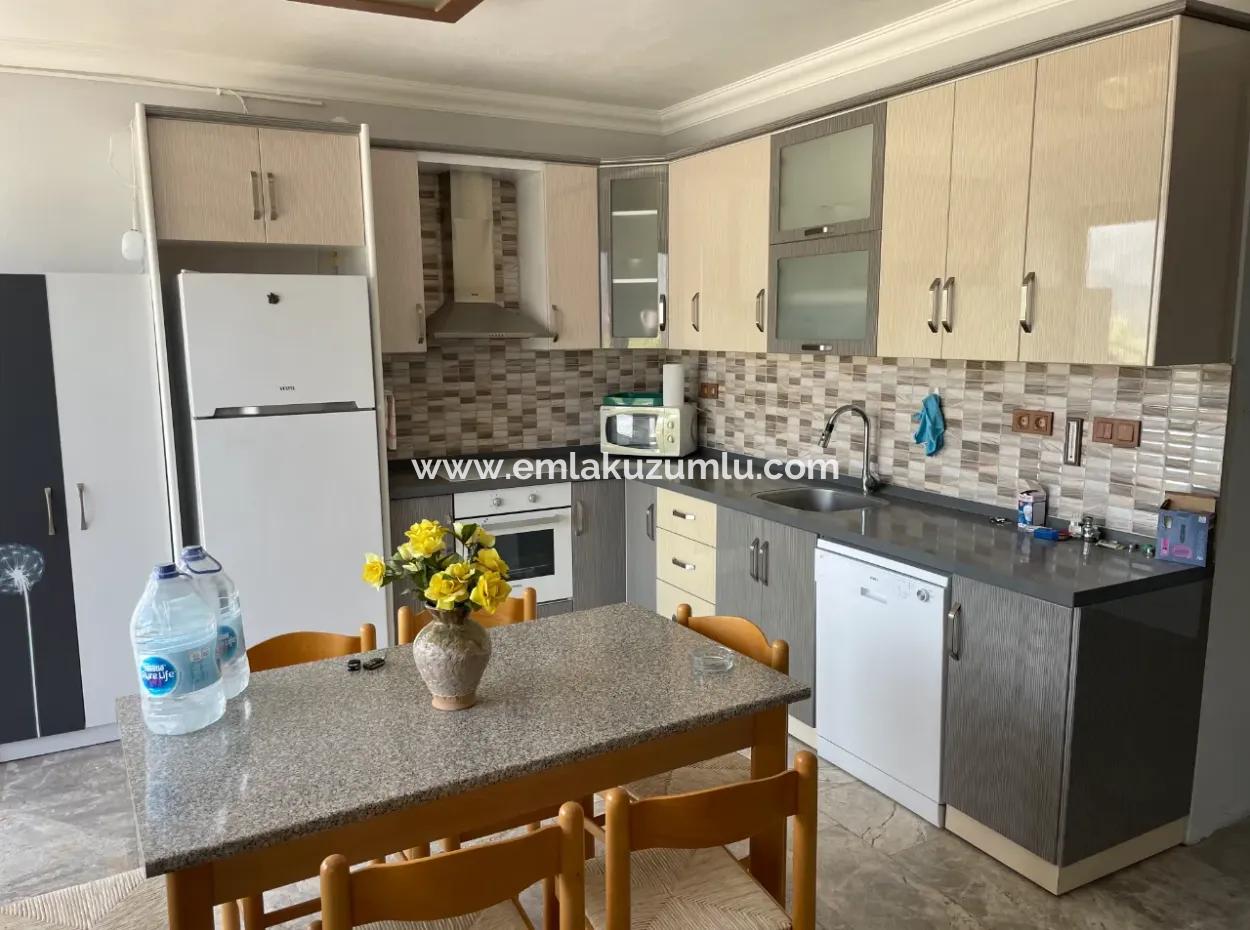 Akçapınar'da Deniz Manzaralı Satılık 6+1 Villa